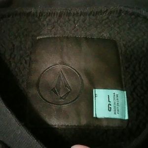 Volcom Tops - Women's Volcom Large Fleece Volcom Tops - Women's Volcom Large Fleece